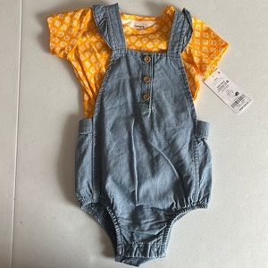 Baby Girl Carter’s 2 Piece Set Romper, Size 18m